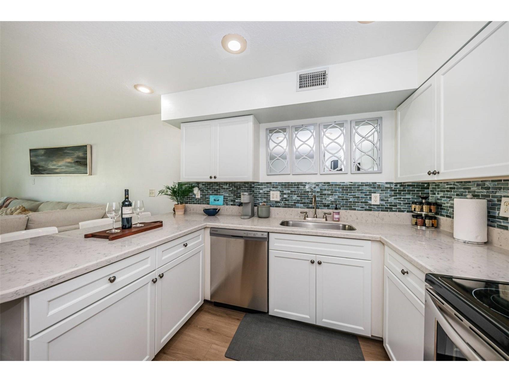 1412 Gulf Boulevard #102A Indian Rocks Beach FL 33785 TB8475649 image10