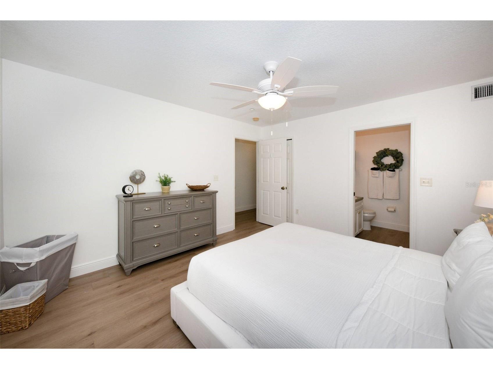 1412 Gulf Boulevard #102A Indian Rocks Beach FL 33785 TB8475649 image17