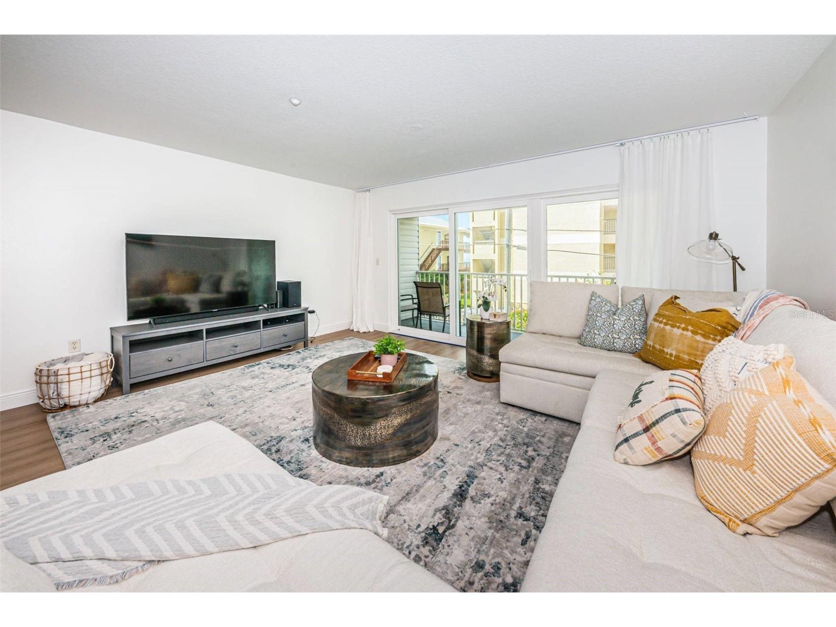1412 Gulf Boulevard #102A Indian Rocks Beach FL 33785 TB8475649 image4