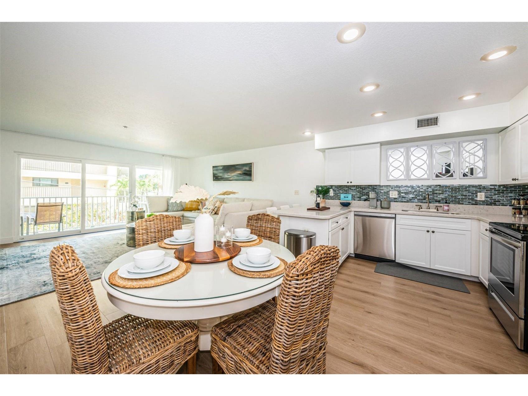 1412 Gulf Boulevard #102A Indian Rocks Beach FL 33785 TB8475649 image9
