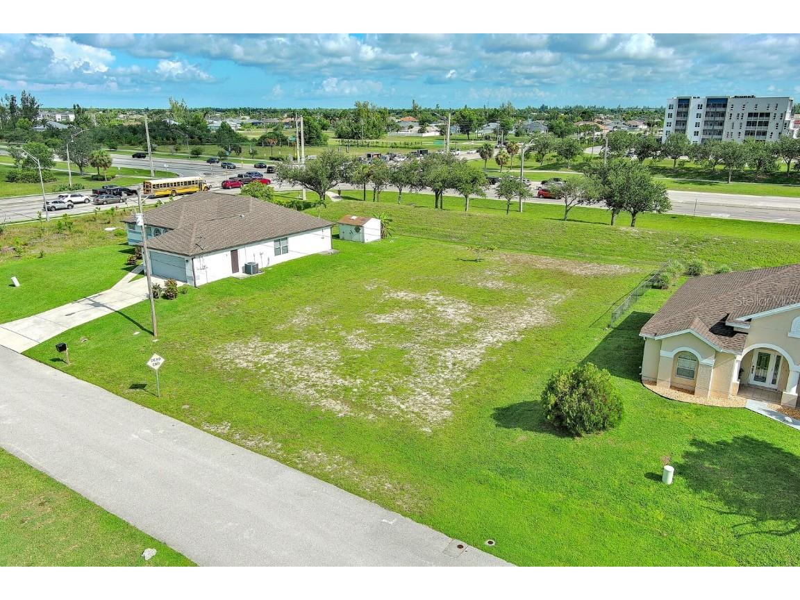 1412 Pine Avenue Lehigh Acres FL 33972 O6344855 image1