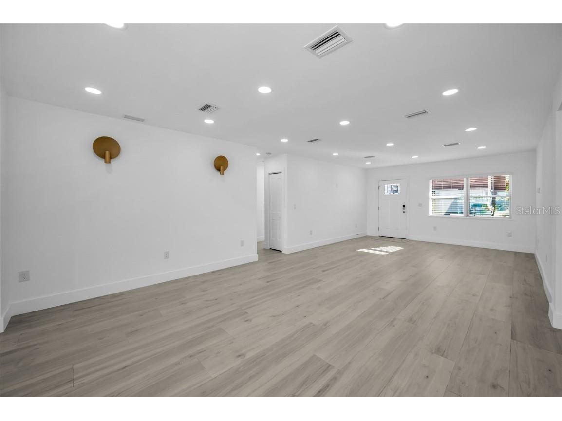 14125 N Bayshore Drive Madeira Beach FL 33708 TB8438525 image12