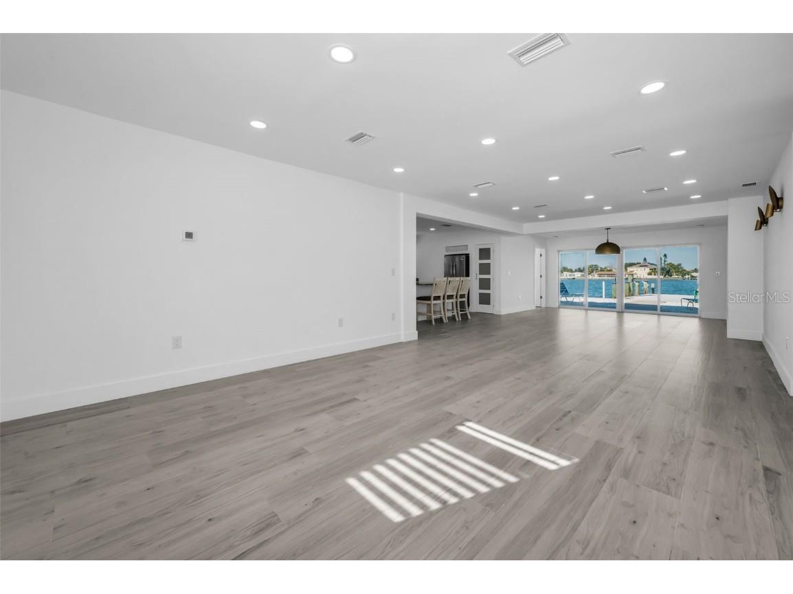 14125 N Bayshore Drive Madeira Beach FL 33708 TB8438525 image19