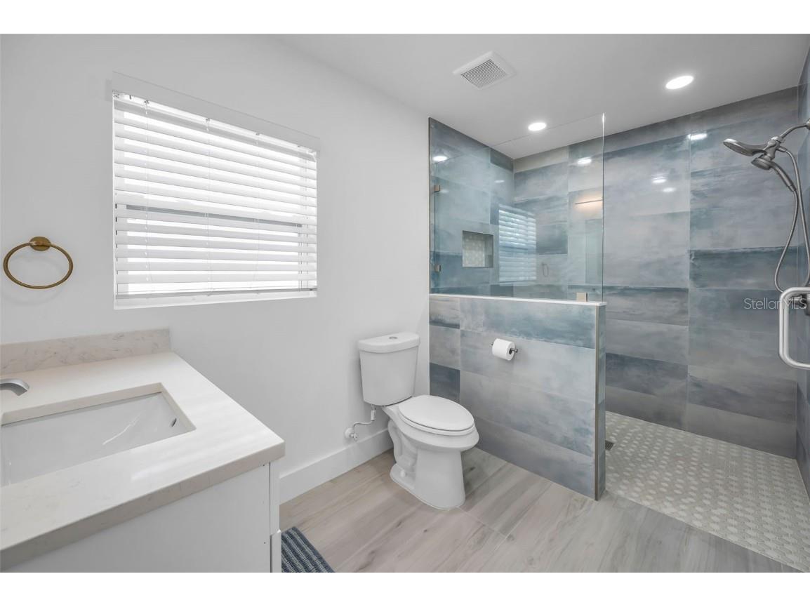 14125 N Bayshore Drive Madeira Beach FL 33708 TB8438525 image26