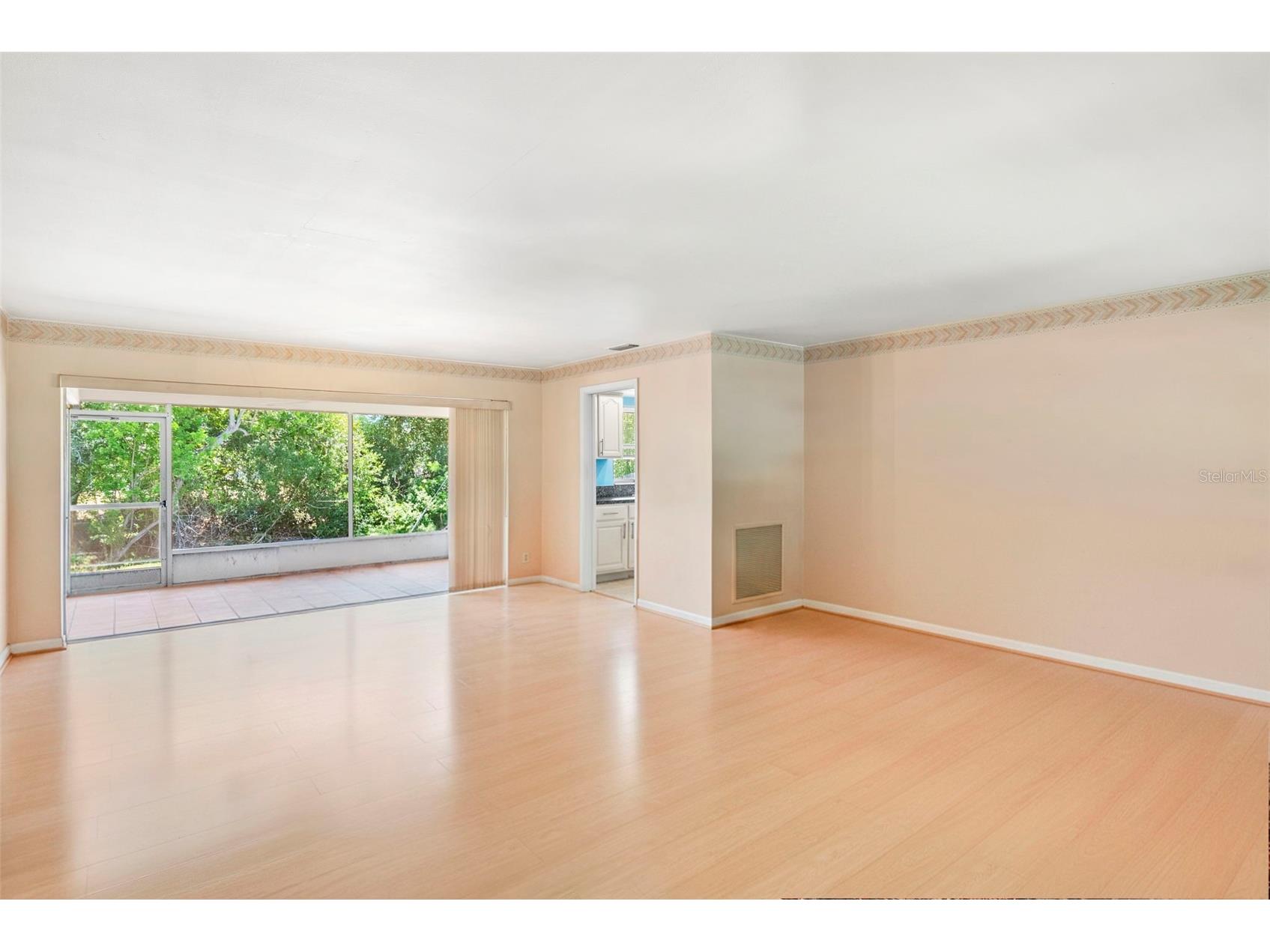 1413 Embassy Drive Clearwater FL 33764 - ALLEN CREEK TB8503509 image5