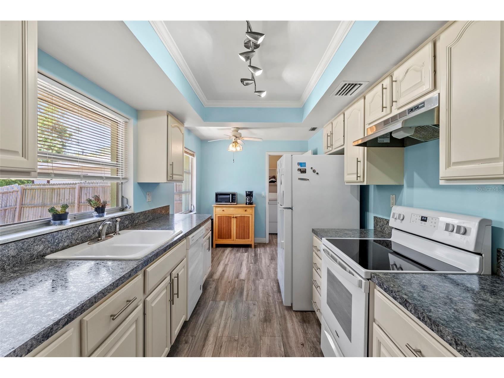 1413 Embassy Drive Clearwater FL 33764 - ALLEN CREEK TB8503509 image6