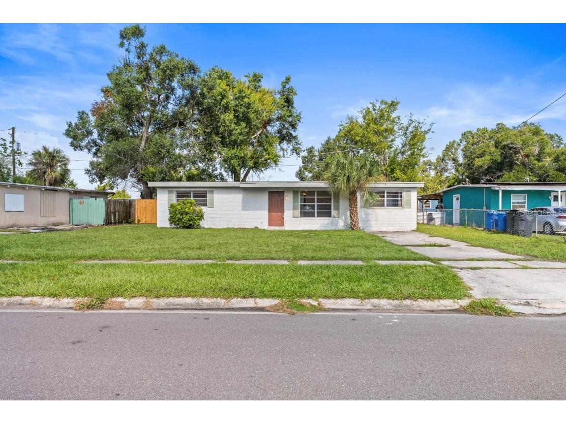 1413 Longwood Loop Tampa FL 33619 TB8407761 image1