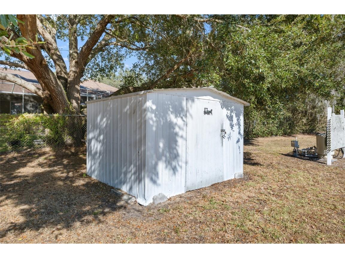 1413 S Saint Cloud Avenue Valrico FL 33594 TB8448630 image40