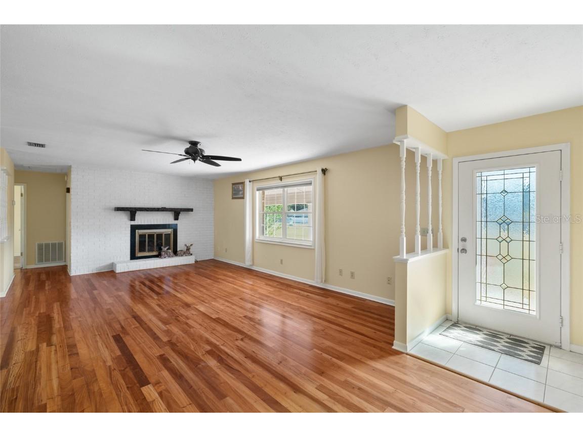 1413 S Saint Cloud Avenue Valrico FL 33594 TB8448630 image5