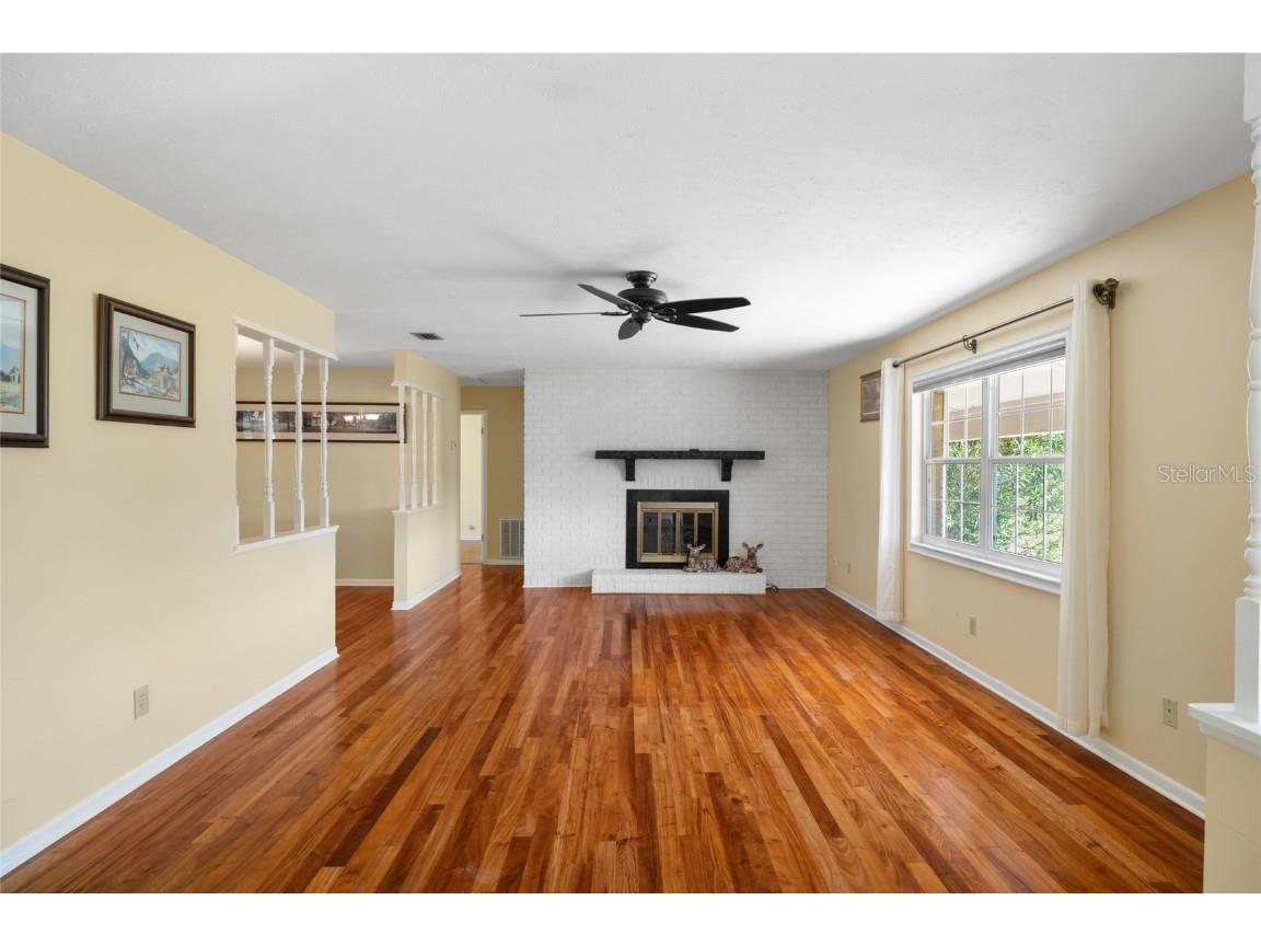 1413 S Saint Cloud Avenue Valrico FL 33594 TB8448630 image6