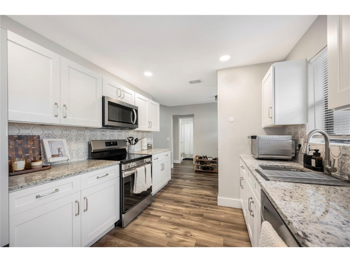 1413 Sandalwood Drive Plant City FL 33563 L4955942 image16