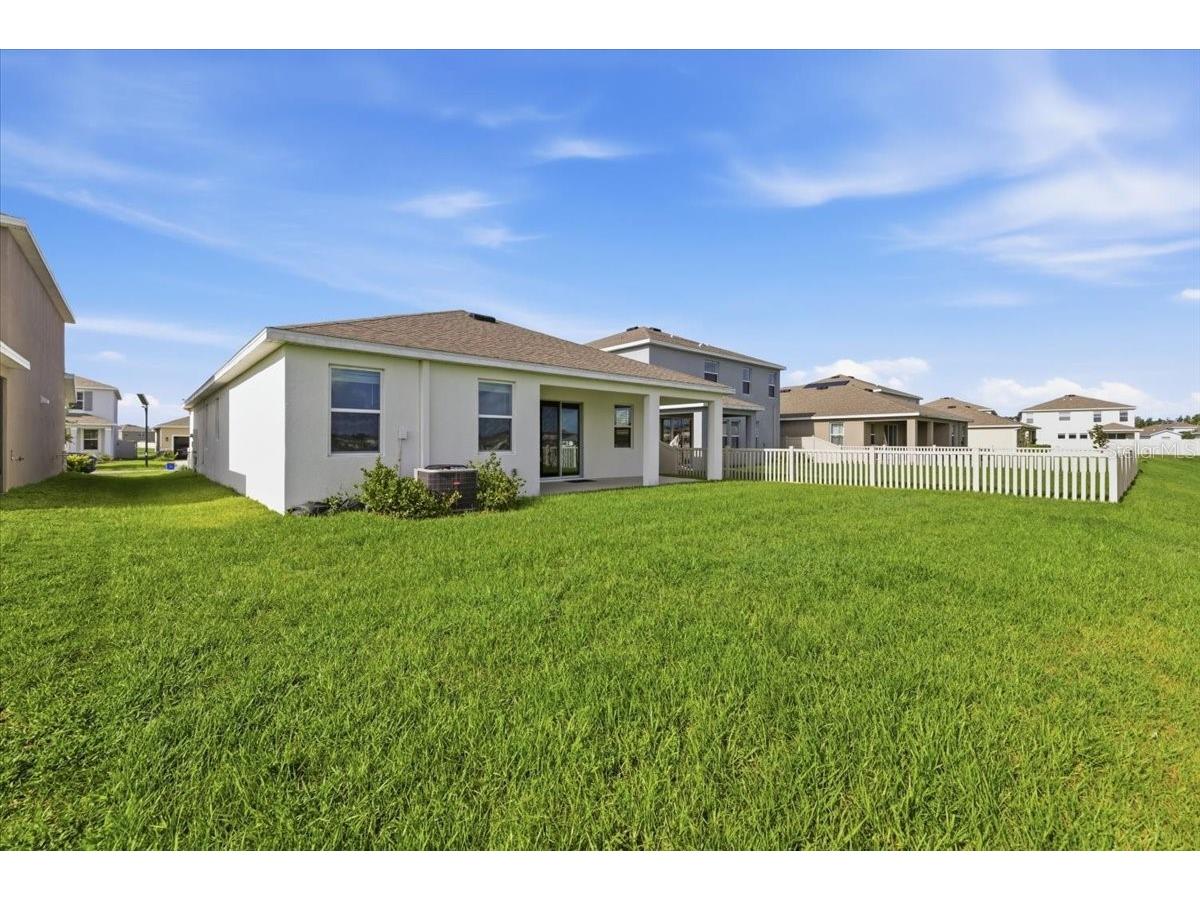 1413 Tropical Oasis Avenue Plant City FL 33565 TB8516751 image29
