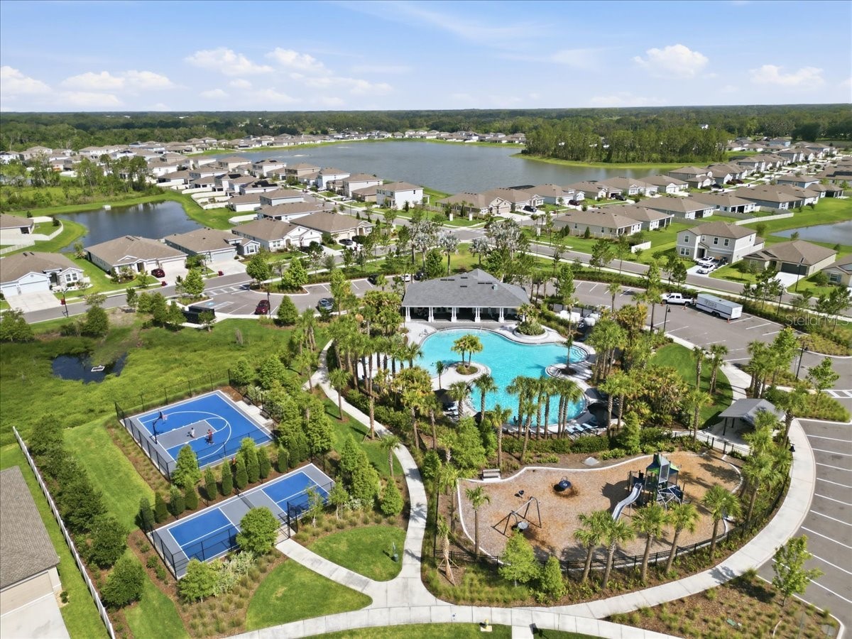 1413 Tropical Oasis Avenue Plant City FL 33565 TB8516751 image35