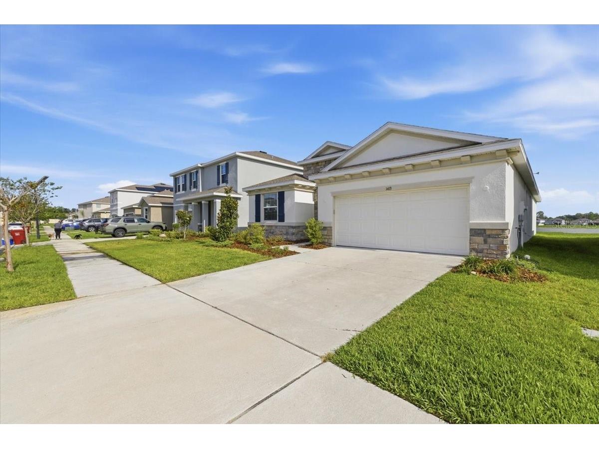 1413 Tropical Oasis Avenue Plant City FL 33565 TB8516751 image39