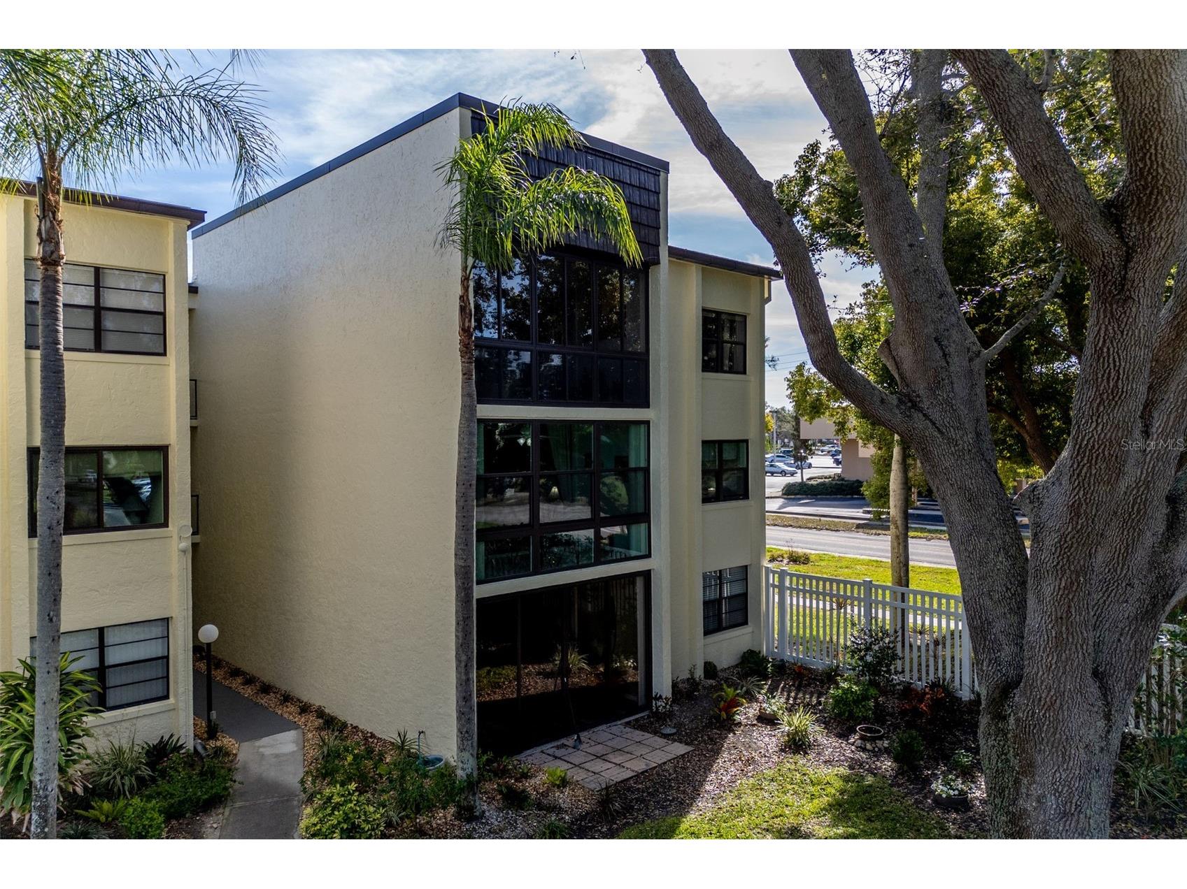 14130 Rosemary Lane #1201 Largo FL 33774 TB8465186 image1