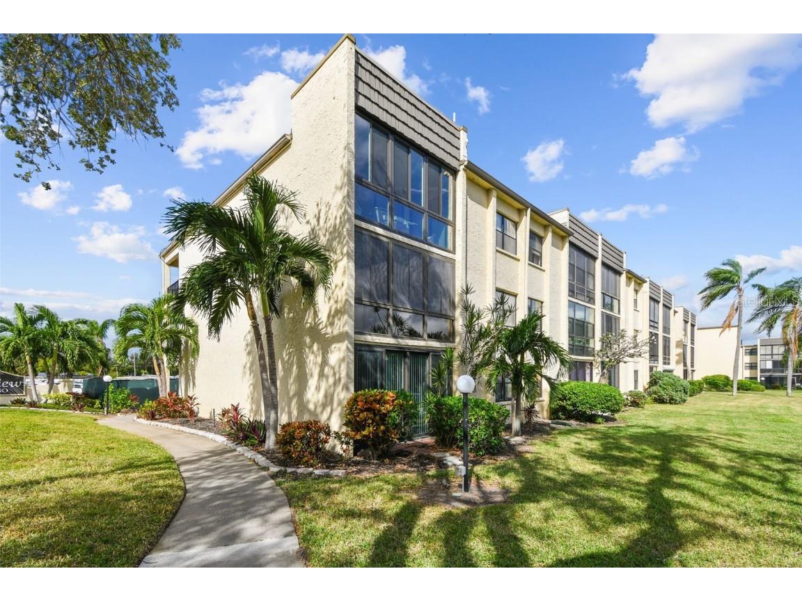 14130 Rosemary Lane #4201 Largo FL 33774 TB8310383 image1