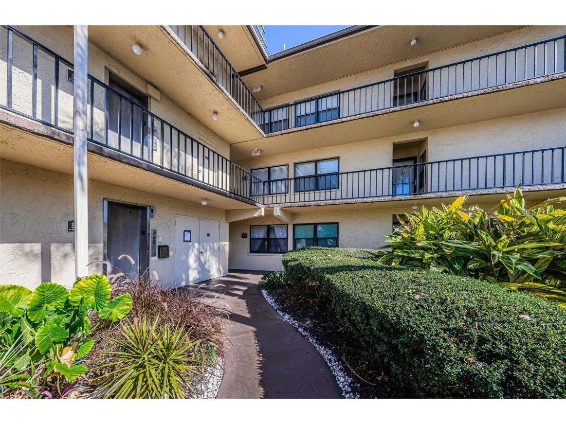 14130 Rosemary Lane #4311 Largo FL 33774 TB8329222 image1