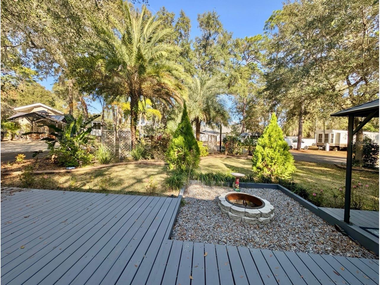 14131 NE 253rd Avenue Road Salt Springs FL 32134 - LITTLE LAKE KERR OM717736 image16