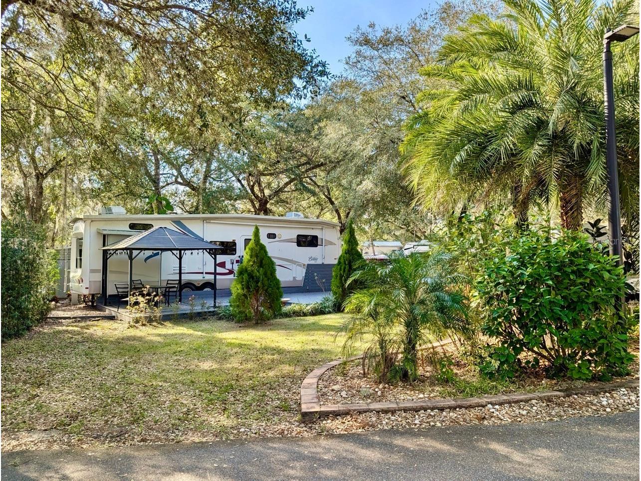 14131 NE 253rd Avenue Road Salt Springs FL 32134 - LITTLE LAKE KERR OM717736 image23