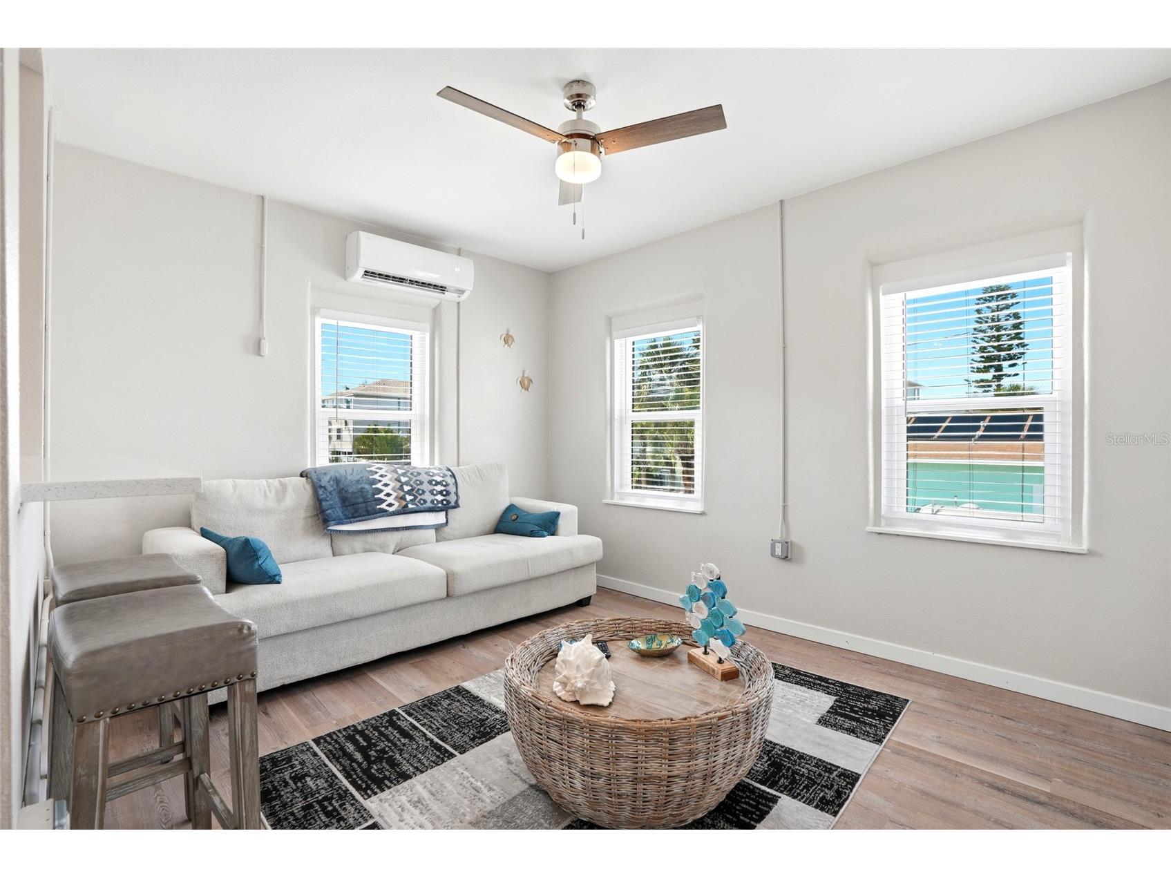 14135 Palm Street Madeira Beach FL 33708 TB8516347 image34