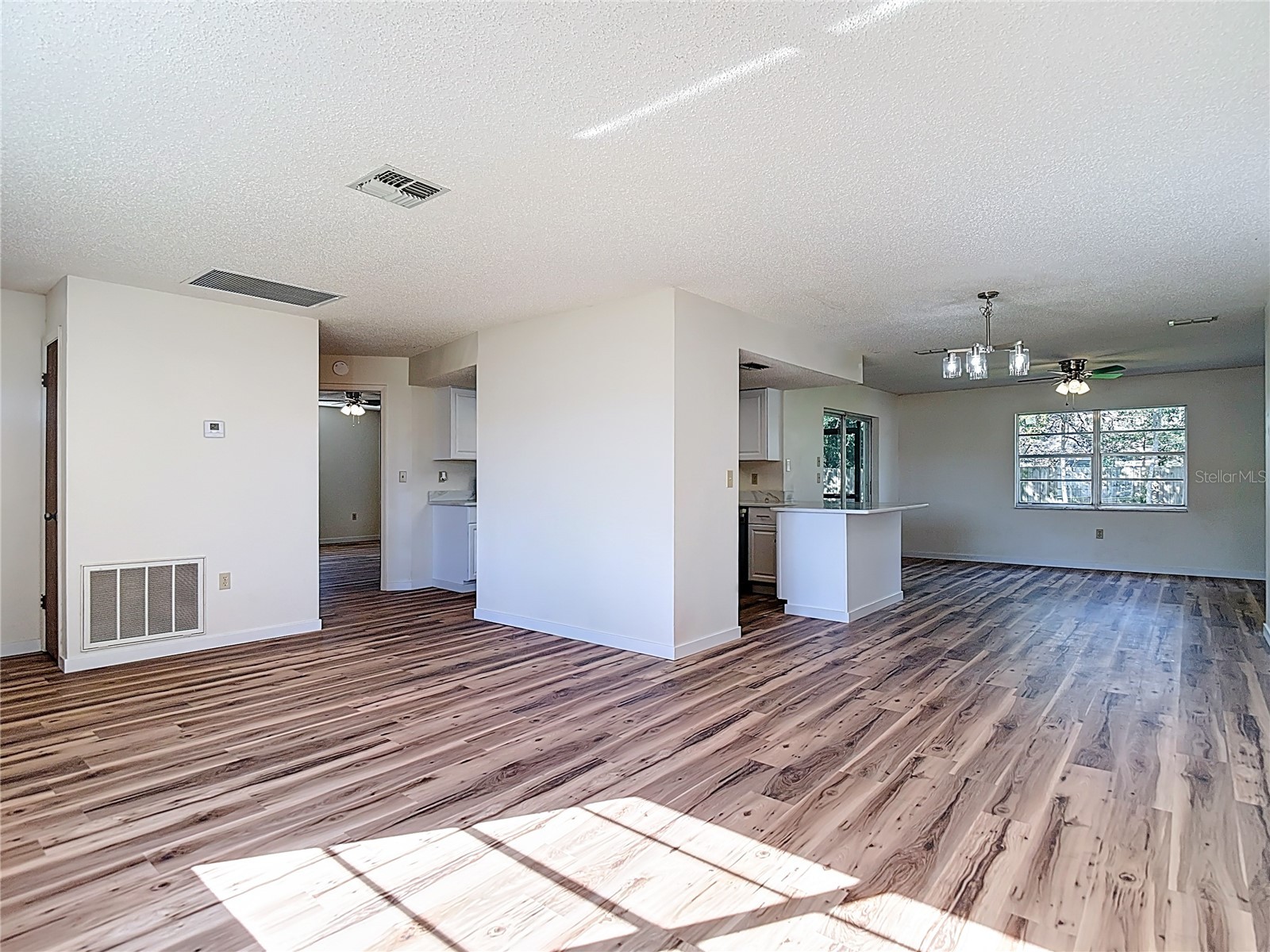 14137 Prospect Street Spring Hill FL 34609 TB8465849 image8
