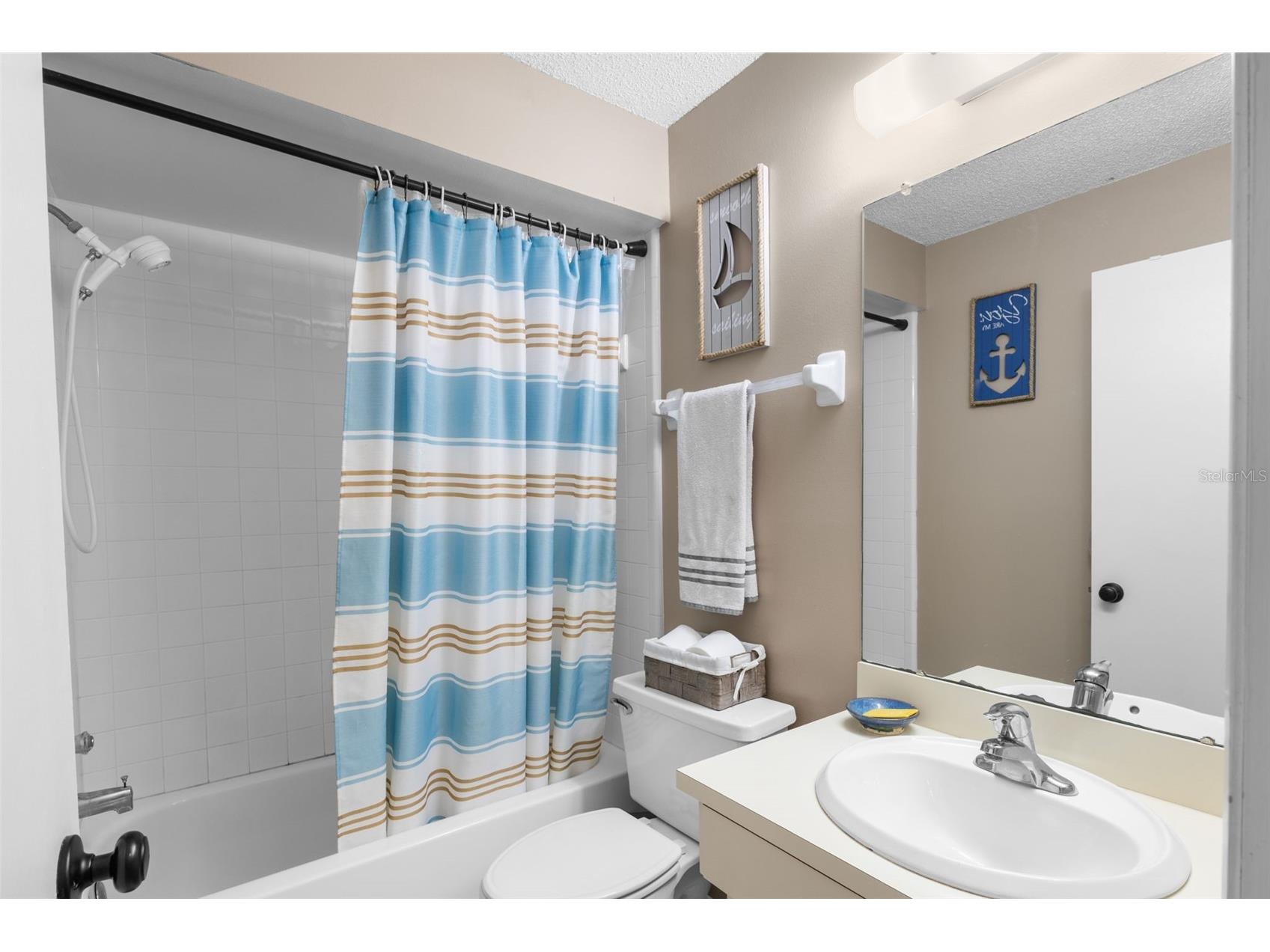 1414 Cadhay Court Safety Harbor FL 34695 TB8467160 image20