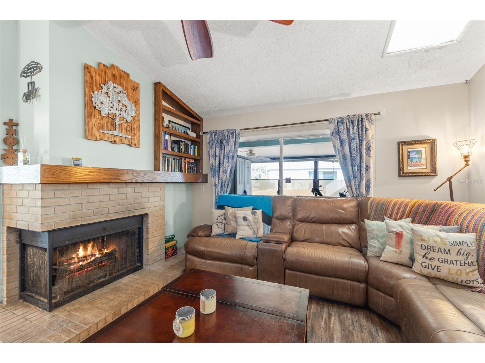 1414 Cadhay Court Safety Harbor FL 34695 TB8467160 image7