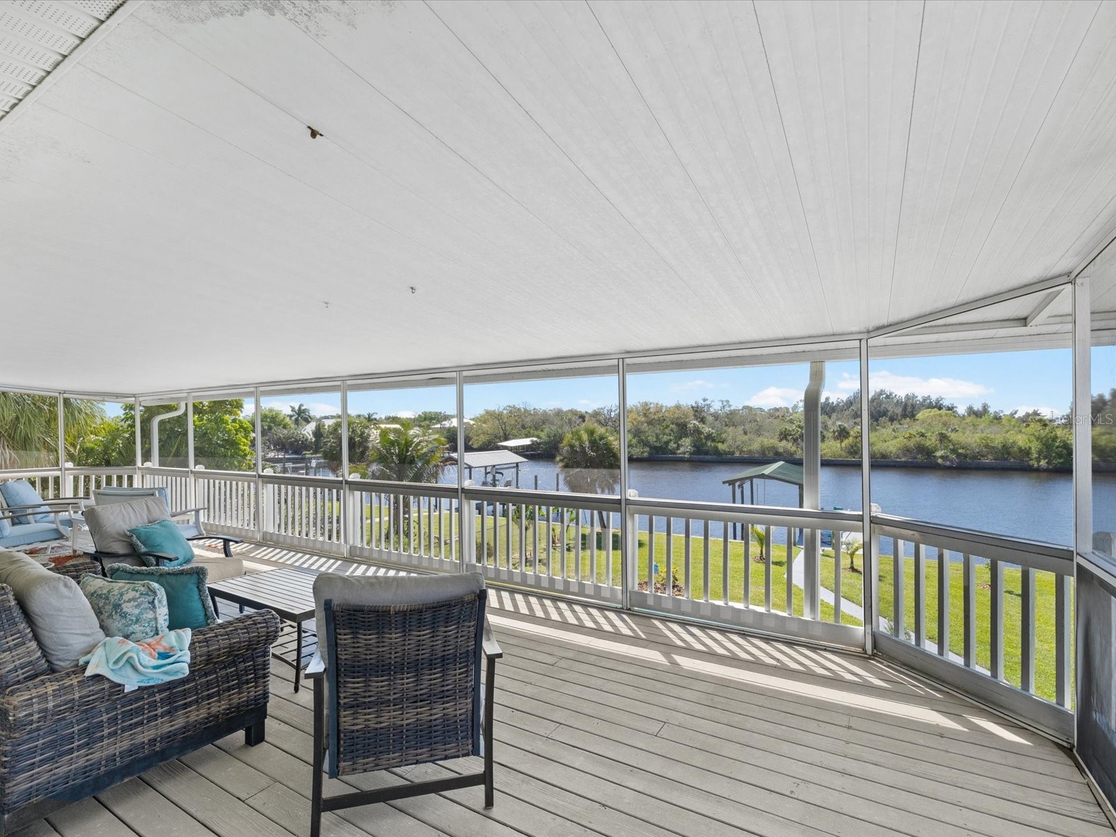 1414 Deirdre Drive Ruskin FL 33570 TB8489781 image51