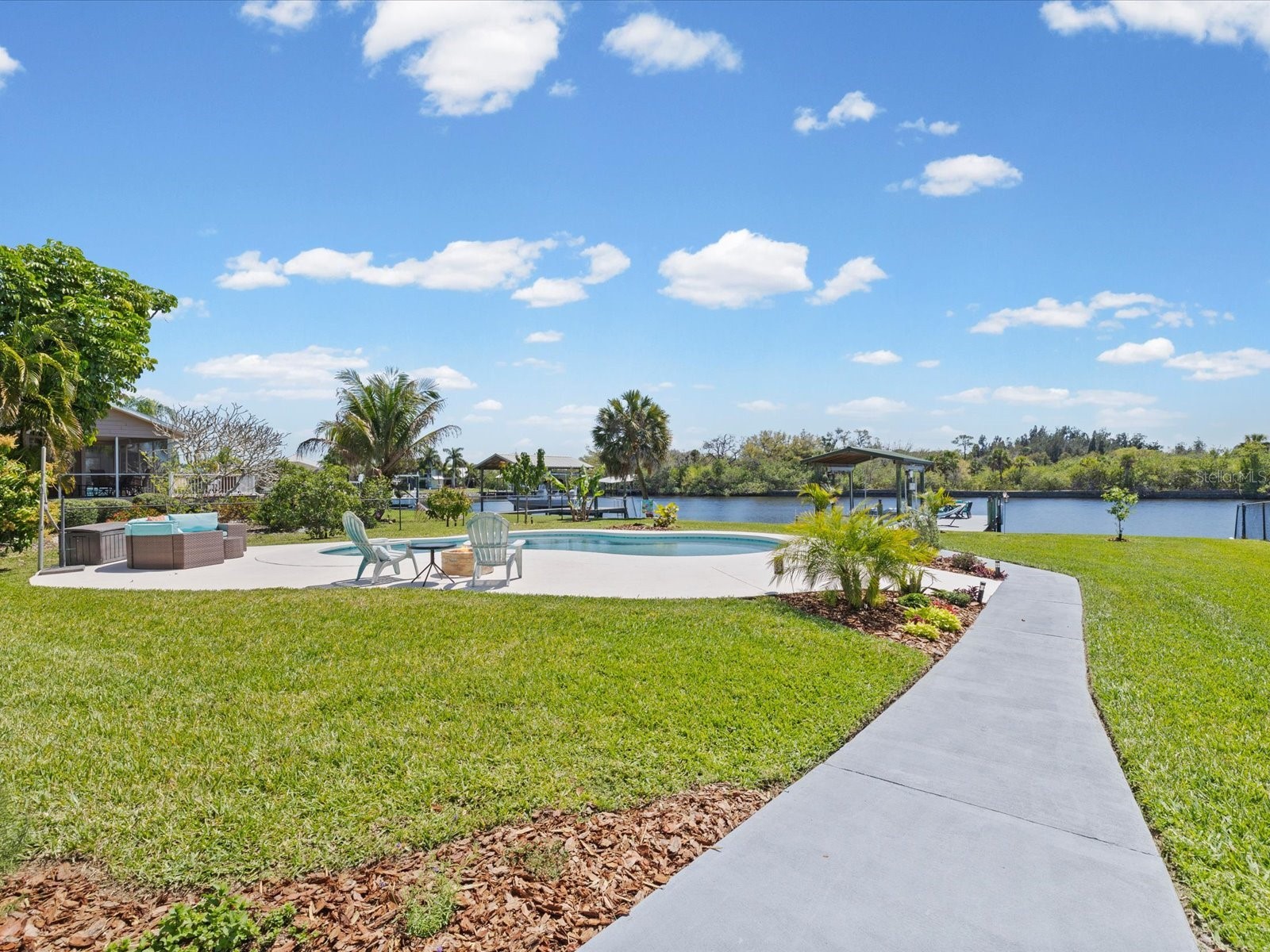 1414 Deirdre Drive Ruskin FL 33570 TB8489781 image58