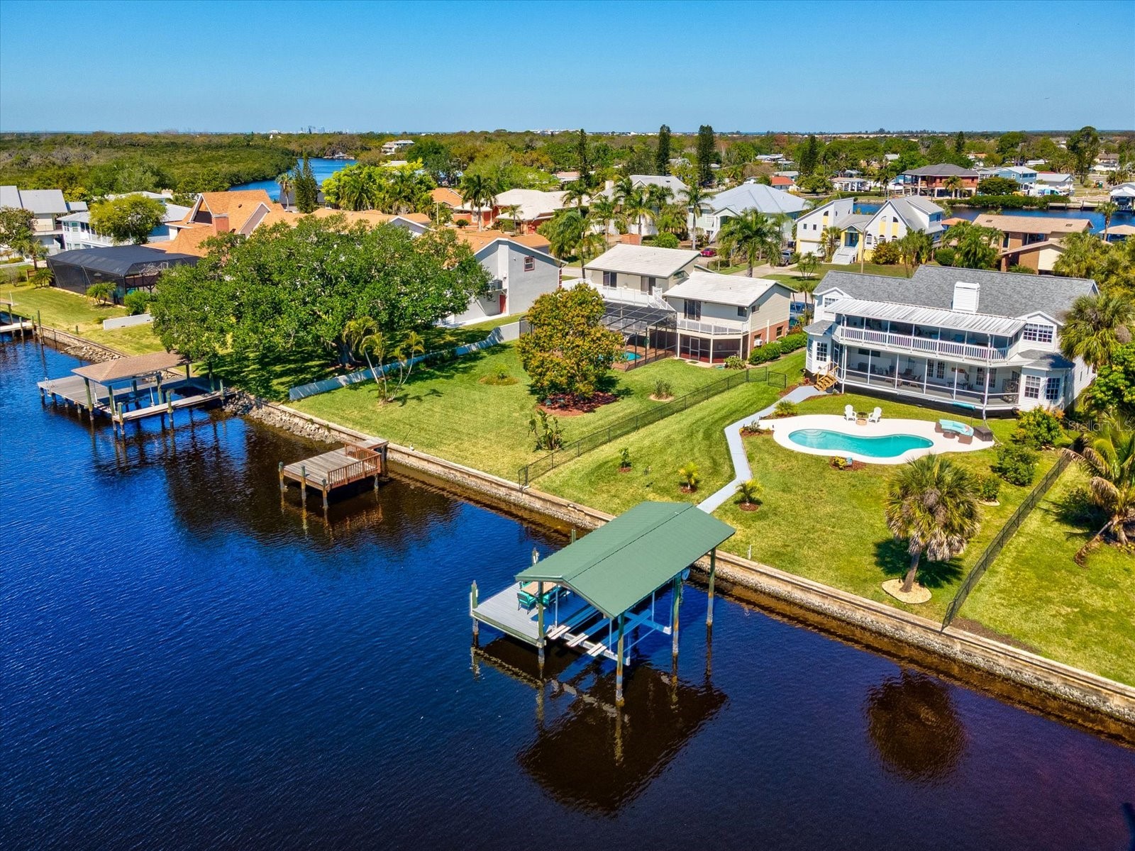 1414 Deirdre Drive Ruskin FL 33570 TB8489781 image85