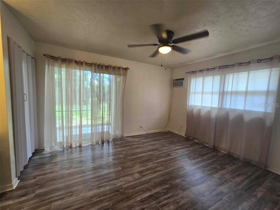 1414 E 108th Avenue Tampa FL 33612 TB8481744 image10