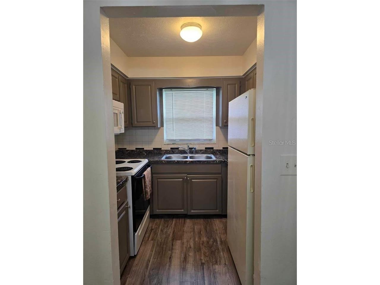 1414 E 108th Avenue Tampa FL 33612 TB8481744 image8