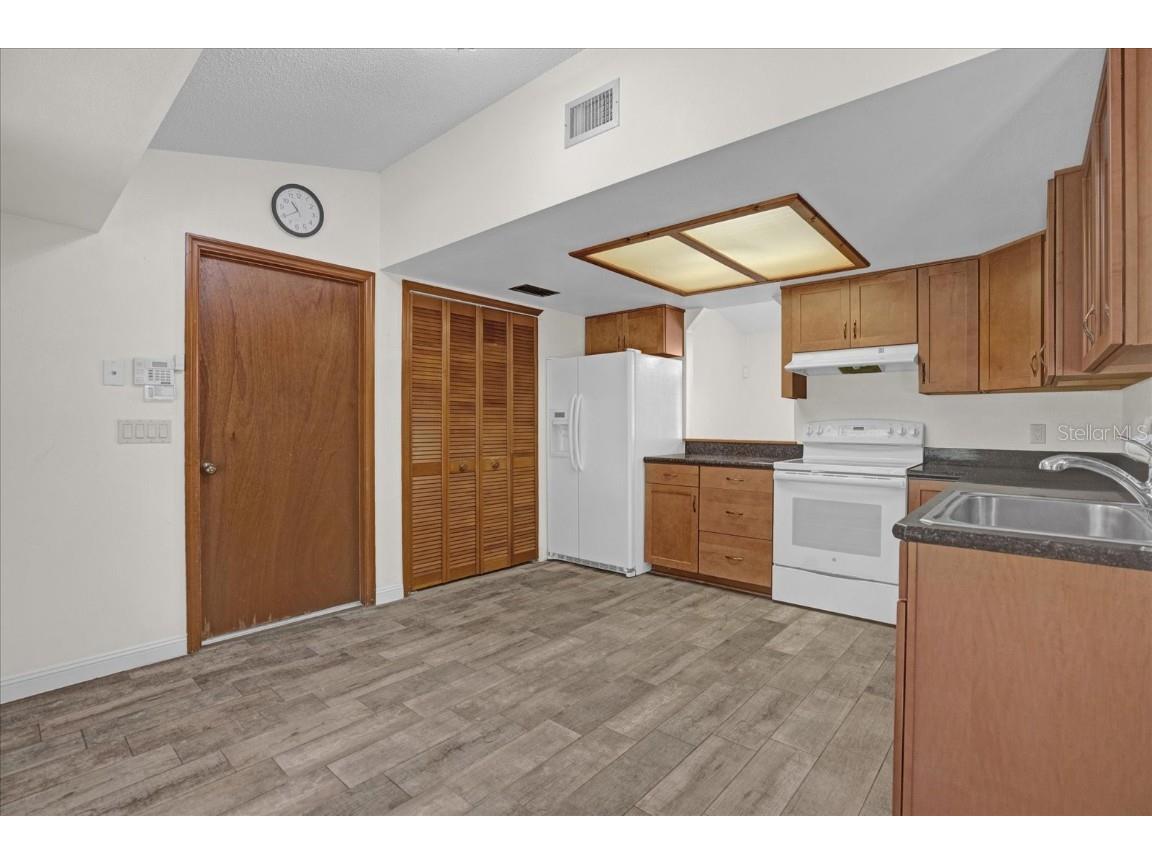 1414 Summit Hill Drive Deltona FL 32725 V4937502 image6