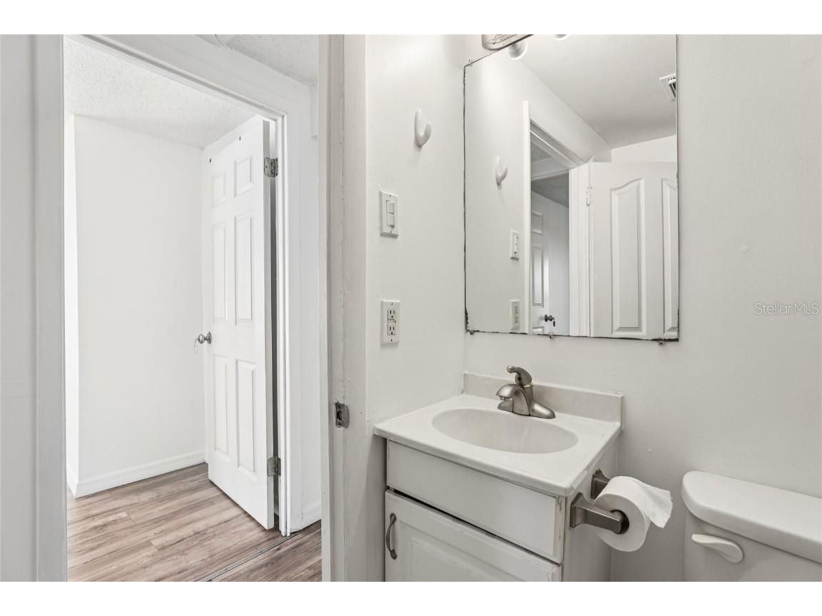 1414 Warwick Place Orlando FL 32806 S5134676 image13