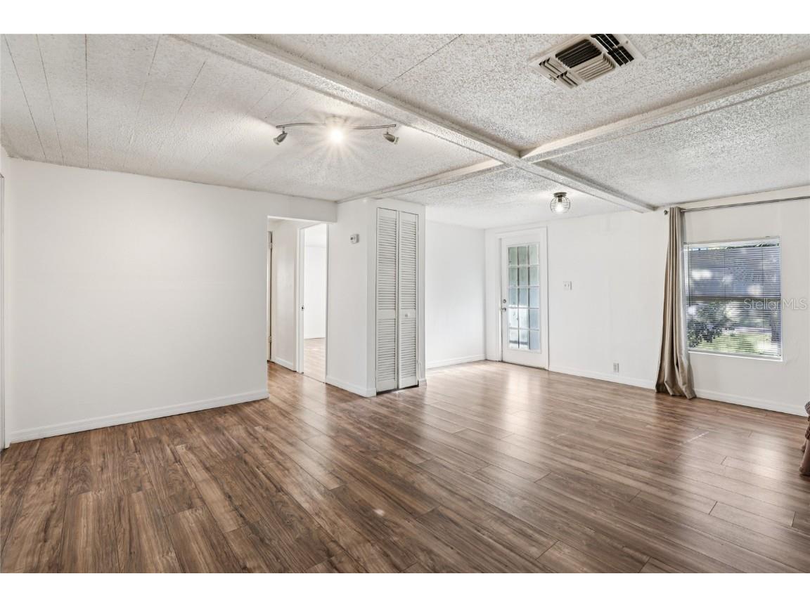 1414 Warwick Place Orlando FL 32806 S5134676 image4