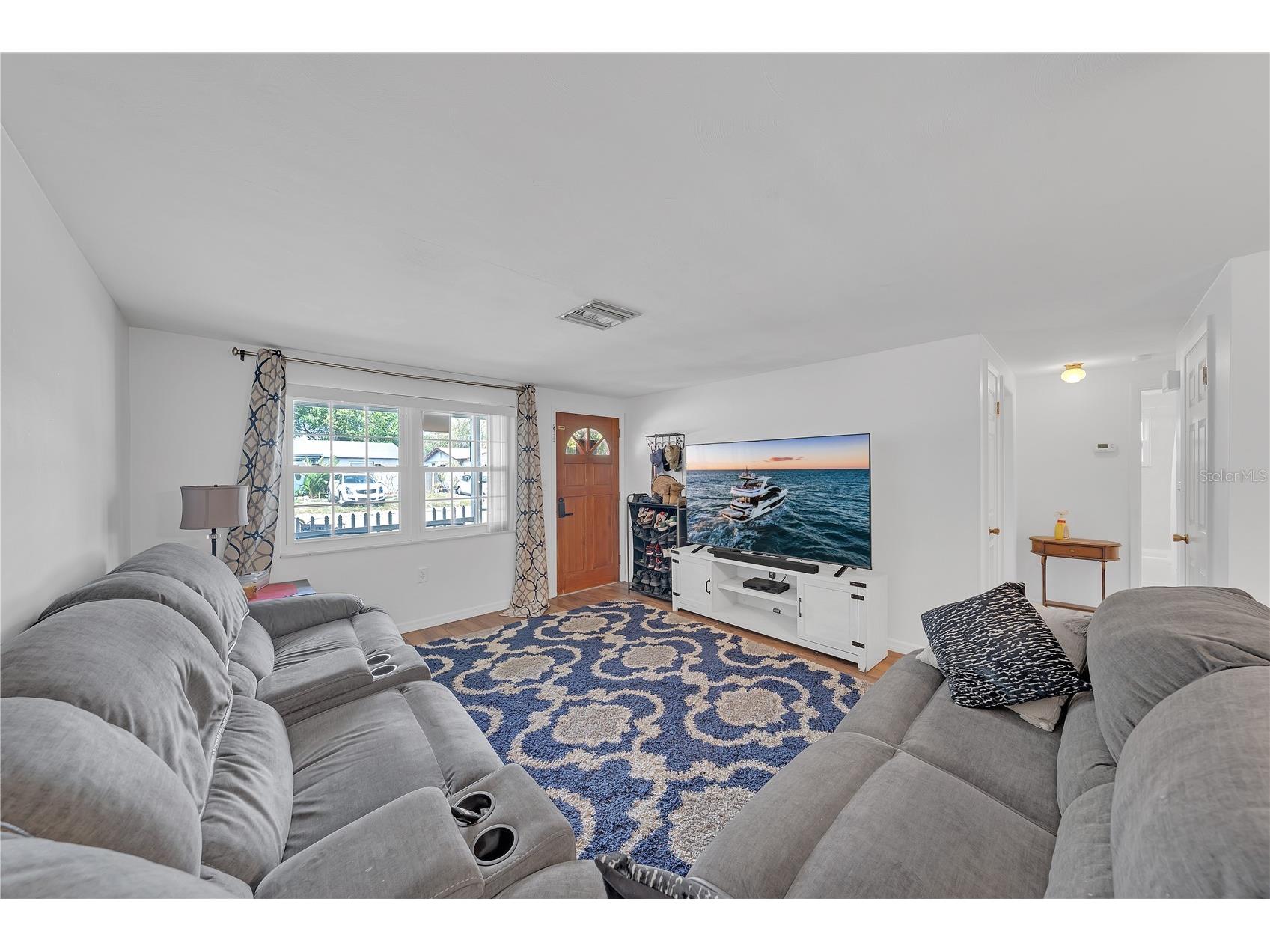 1414 Whitehall Lane Holiday FL 34691 TB8498792 image3