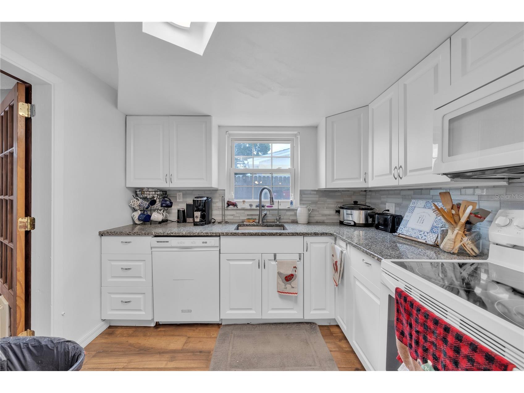 1414 Whitehall Lane Holiday FL 34691 TB8498792 image9