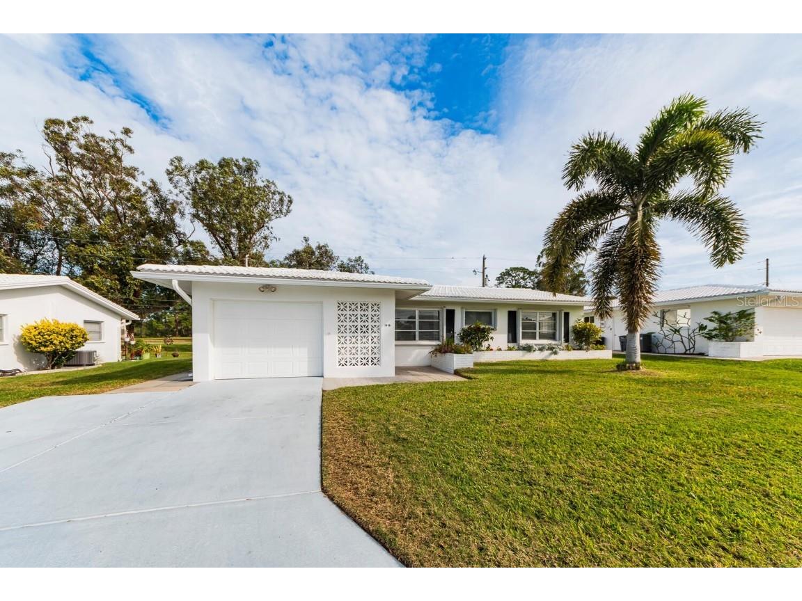 14141 90th Avenue Seminole FL 33776 U8227937 image1