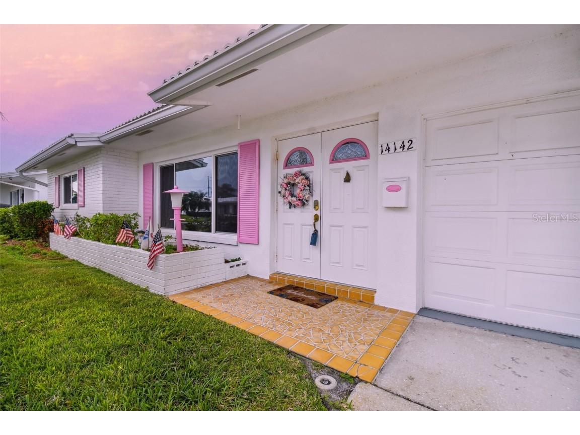 14142 90th Avenue Seminole FL 33776 U8188288 image1