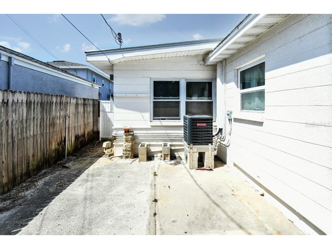 14147 Palm Street Madeira Beach FL 33708 TB8451893 image31