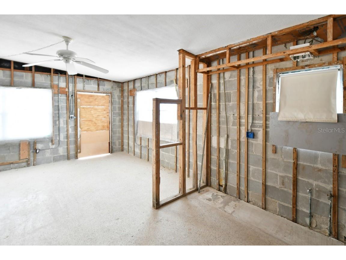 14147 Palm Street Madeira Beach FL 33708 TB8451893 image9