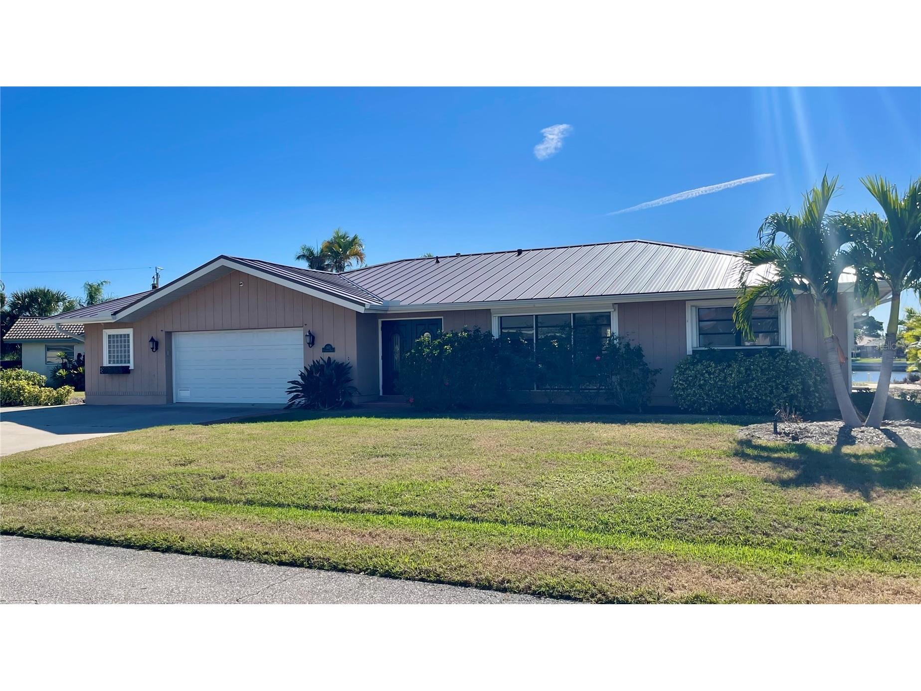 1415 Columbian Drive Punta Gorda FL 33950 C7519216 image1