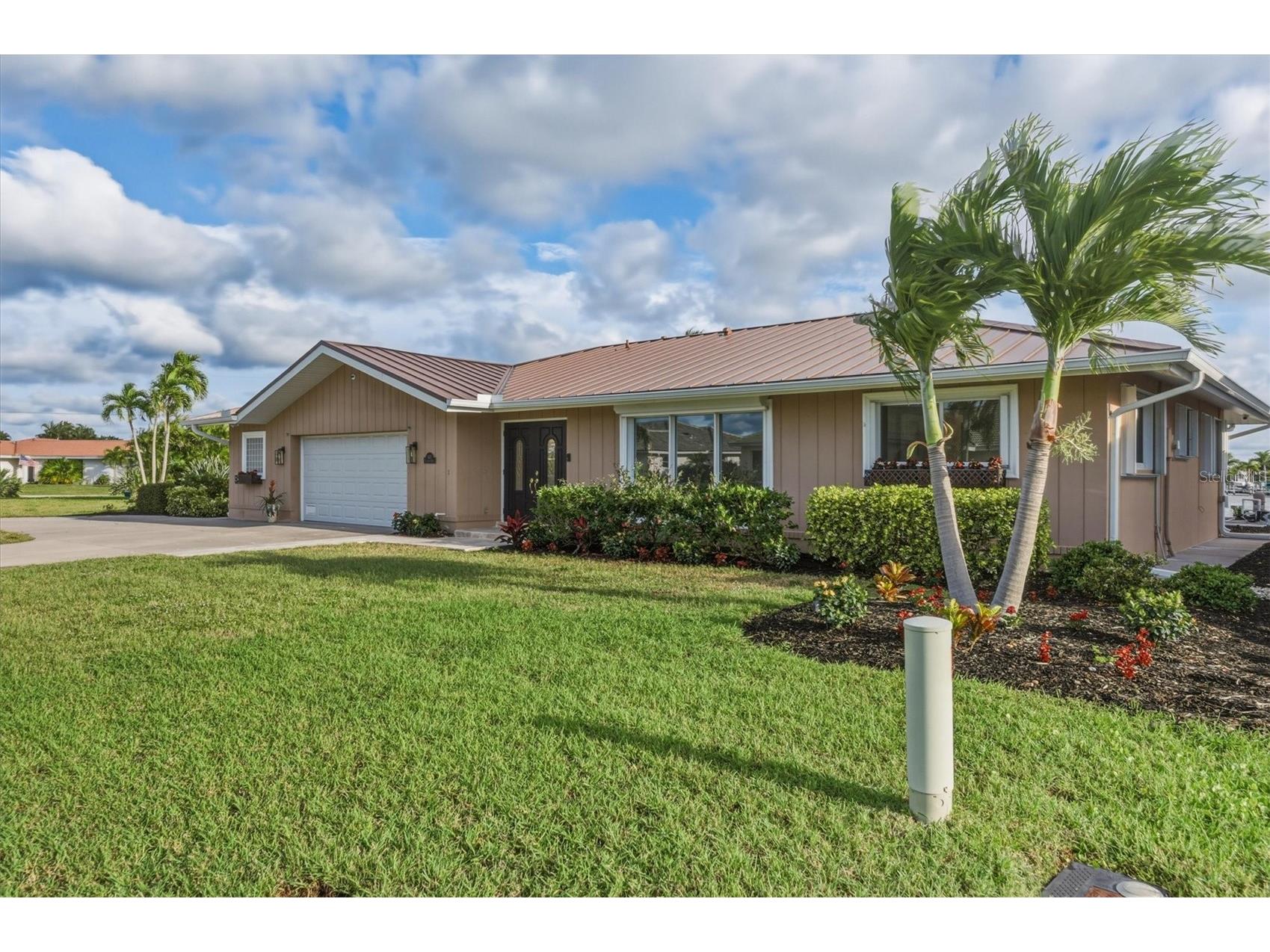 1415 Columbian Drive Punta Gorda FL 33950 C7524398 image1