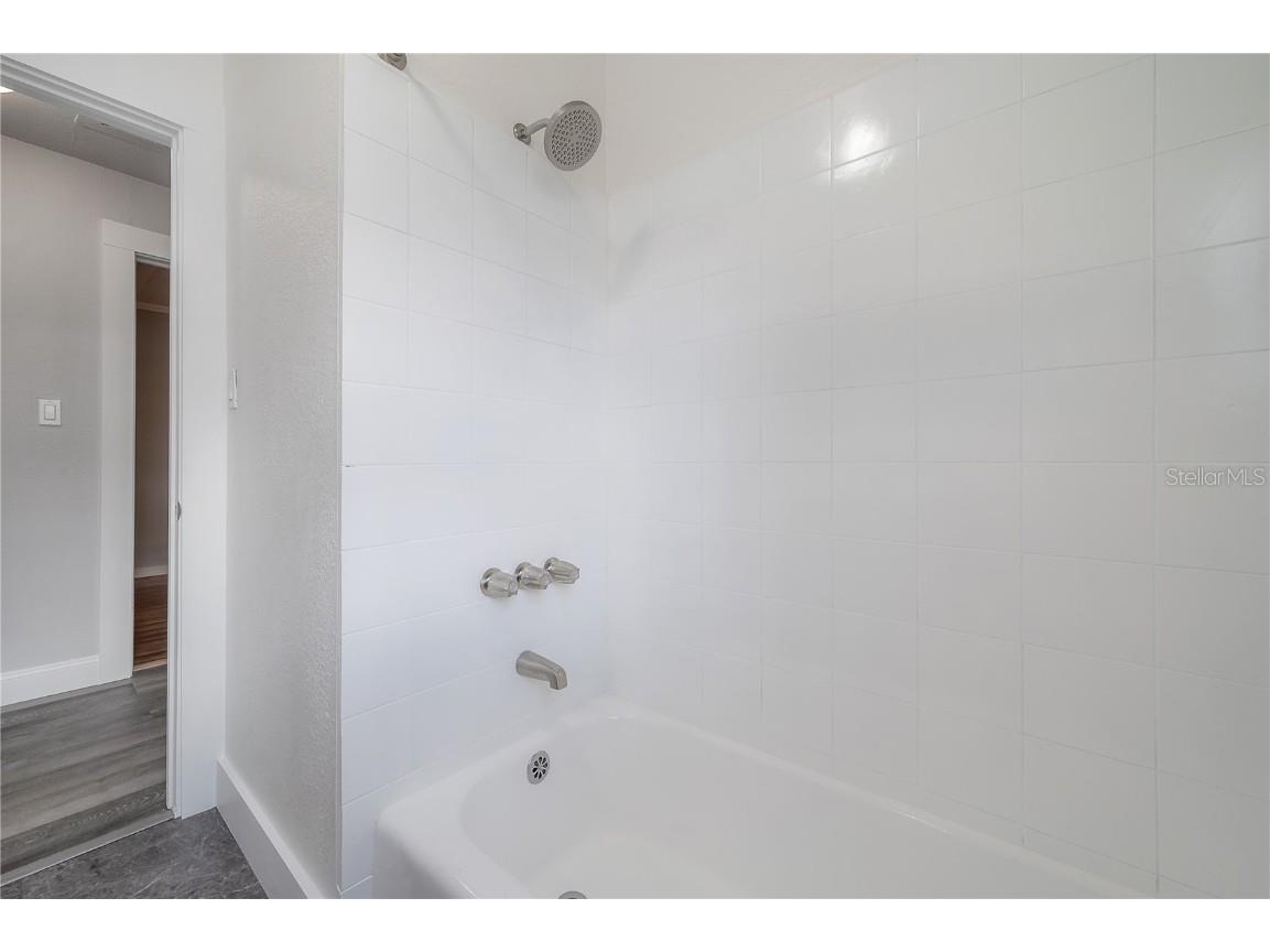 1415 E Hanna Avenue Tampa FL 33604 TB8413178 image24