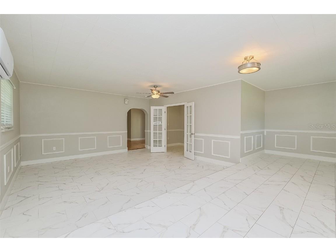 1415 E Henry Avenue Tampa FL 33604 O6228236 image6