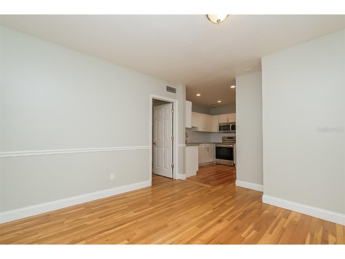 1415 E Henry Avenue Tampa FL 33604 O6228236 image8