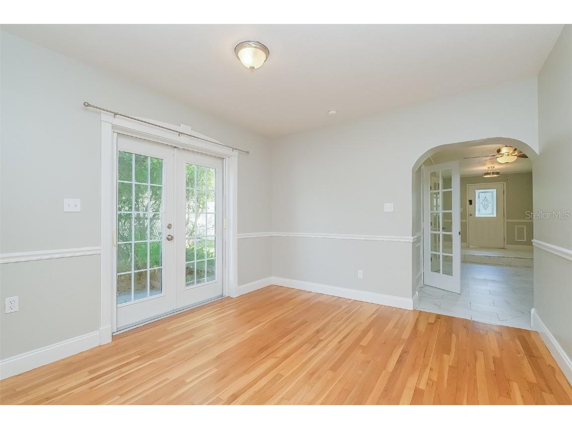 1415 E Henry Avenue Tampa FL 33604 O6228236 image9