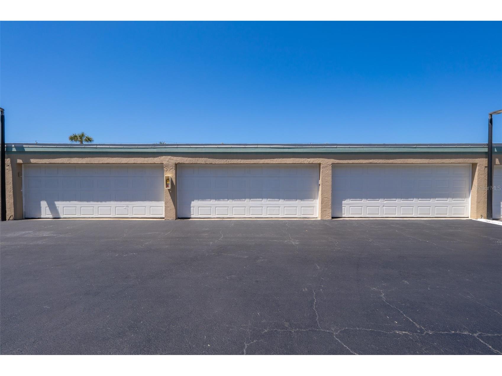 1415 N Highway A1a #402 Indialantic FL 32903 - ATLANTIC OCEAN O6404955 image27