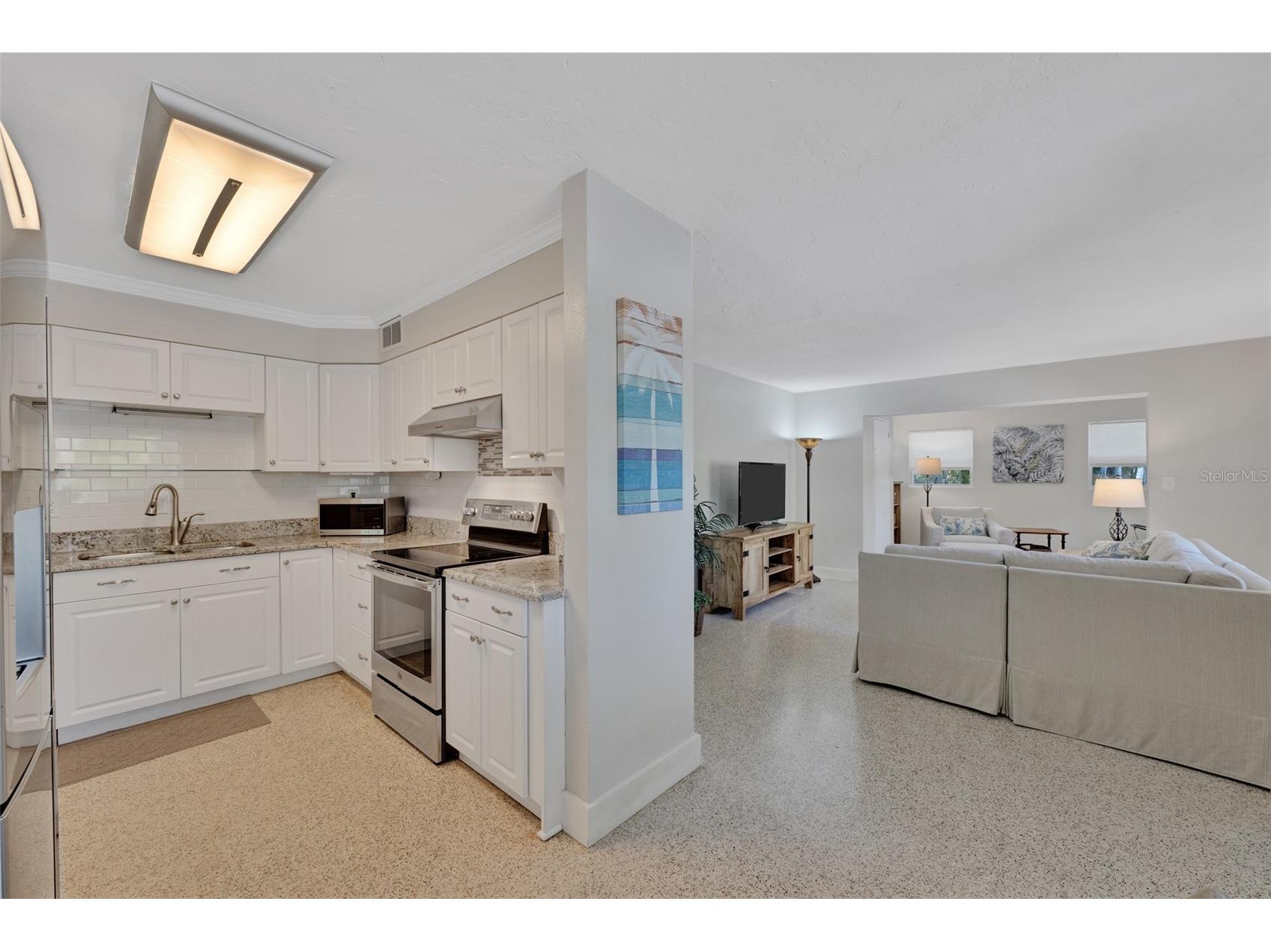 1415 S School Avenue Sarasota FL 34239 A4687920 image24