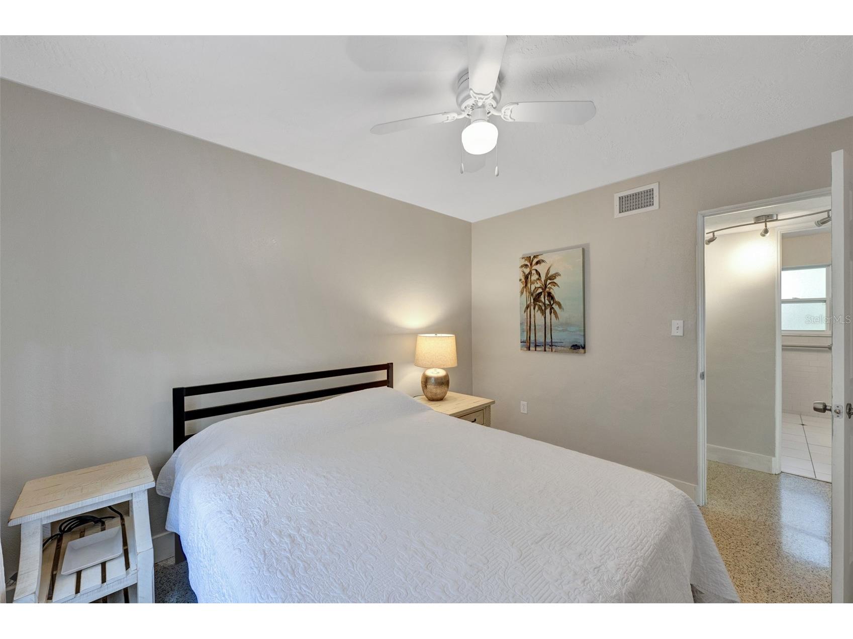 1415 S School Avenue Sarasota FL 34239 A4687920 image35
